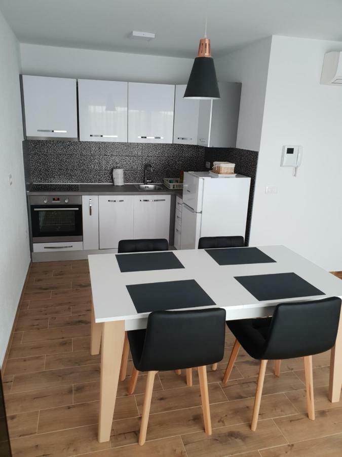 Apartmani Marija Baška Voda Buitenkant foto